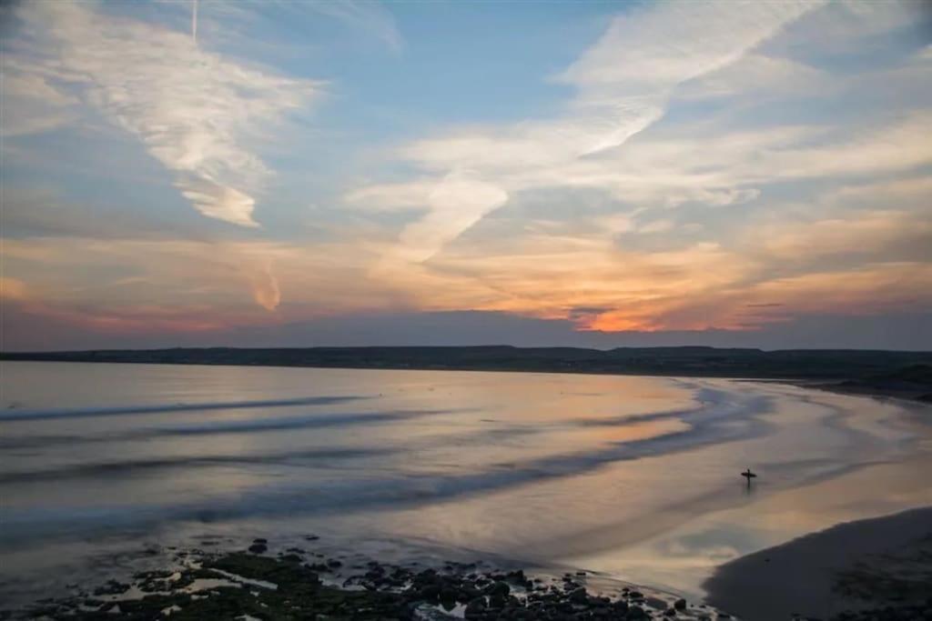 Village Centre Apartment Lahinch Exteriér fotografie